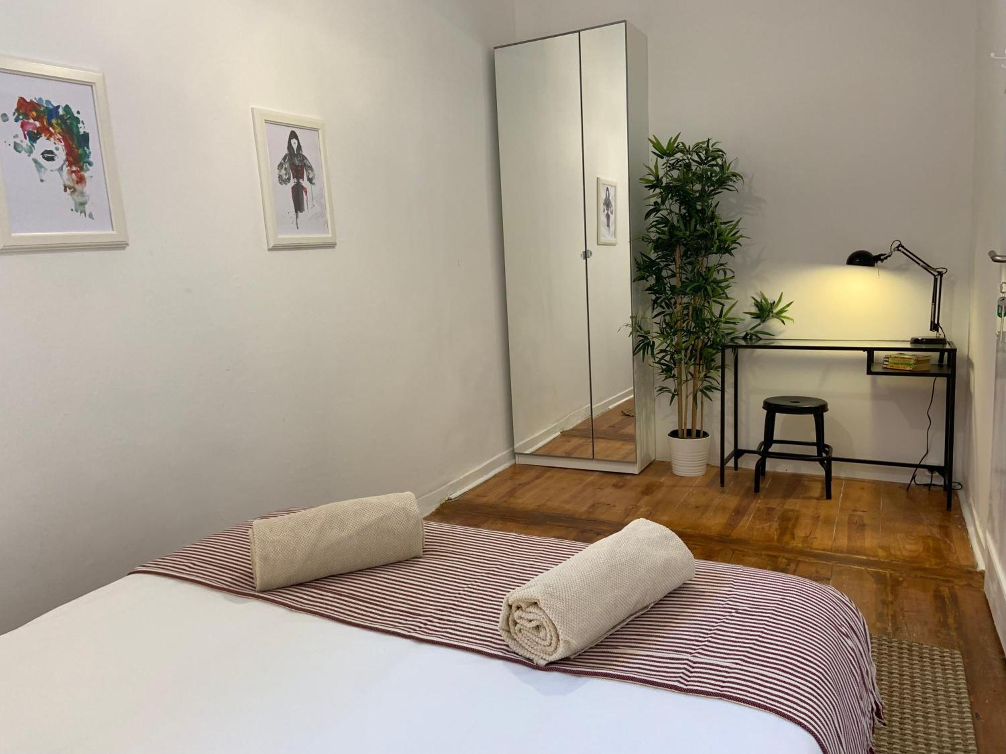 Stay As A Local! Santos Historical Guesthouse IV リスボン エクステリア 写真